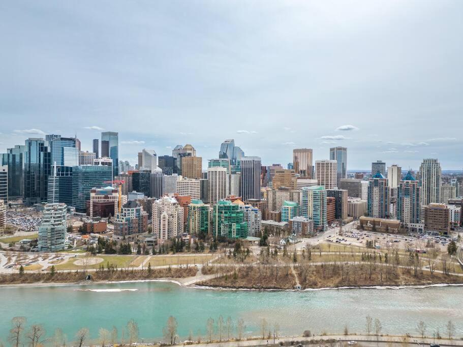 Chic 1Br Kensington Unit W/Parking Apartman YYC Kültér fotó