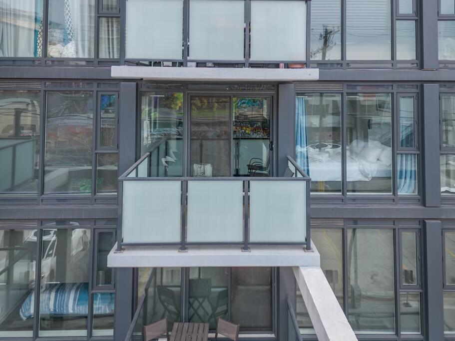 Chic 1Br Kensington Unit W/Parking Apartman YYC Kültér fotó