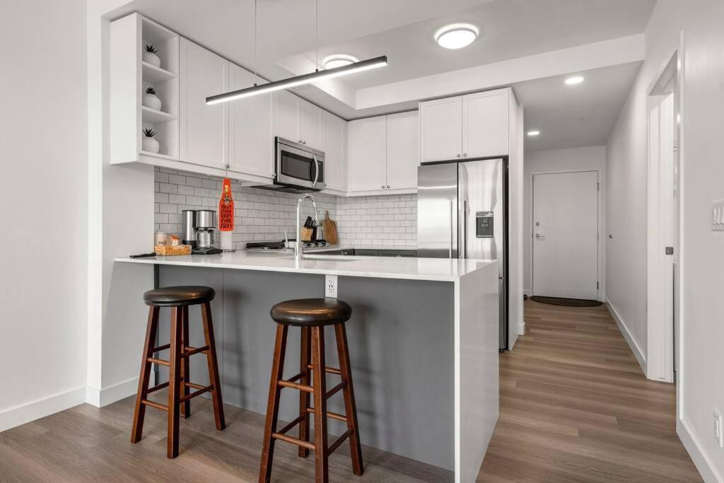 Chic 1Br Kensington Unit W/Parking Apartman YYC Kültér fotó